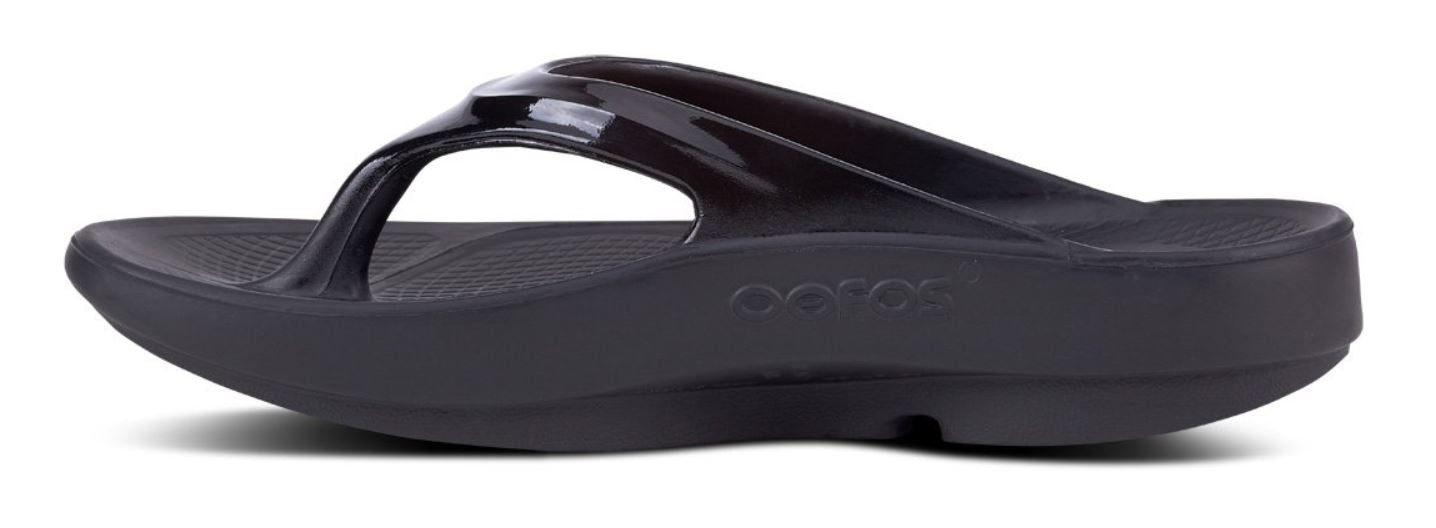 Oolala Women's Sandals,  Black, Size 9W