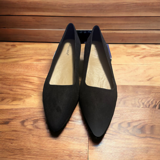 Ataiwee Women's Flats Shoes, Suede Ladies Slip Ons, Size 10